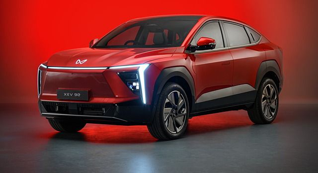 Mahindra ne launch ki Aapni electric XUV 9e